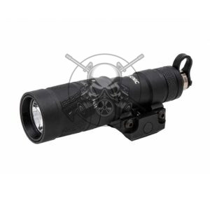 LINTERNA TACTICA M300W ESTROBO NEGRA