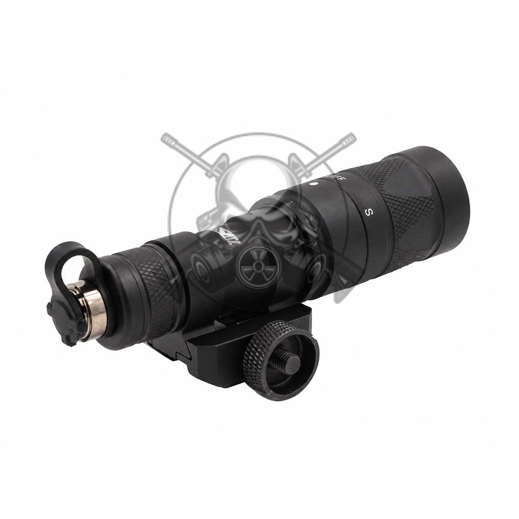 LINTERNA TACTICA M300W ESTROBO NEGRA - Imagen 2